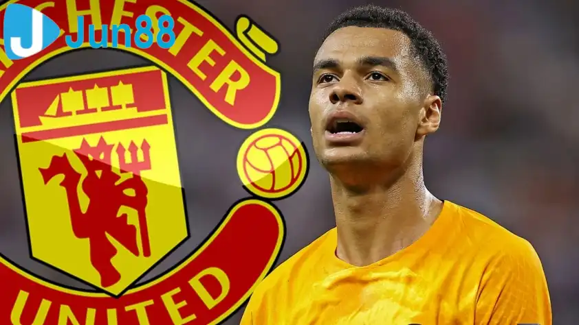 Cody Gakpo từng suýt gia nhập Man United trước khi chọn Liverpool năm 2022 Cody Gakpo từng suýt gia nhập Man United trước khi chọn Liverpool năm 2022