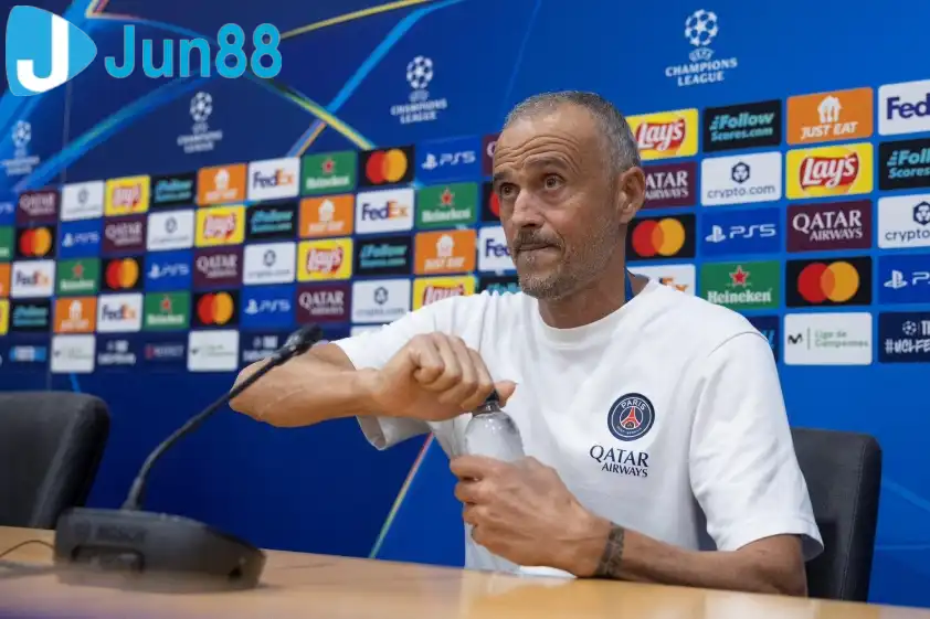 Enrique đã có màn đối đầu thắng lợi trước Barca - Ảnh: @FabrizioRomano Enrique đã có màn đối đầu thắng lợi trước Barca - Ảnh: @FabrizioRomano